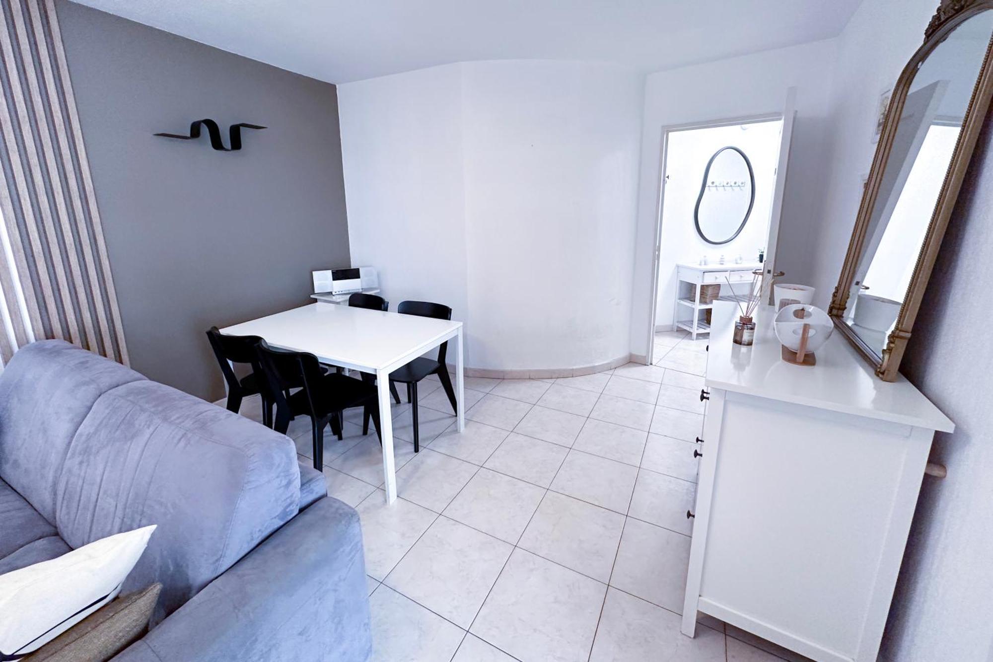 St Roch 2 - Appart 300 M De La Gare, Clim, Terrasse, Garage Antibes Eksteriør bilde
